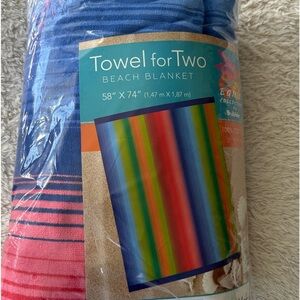 🌟NWT Beach Blanket for two